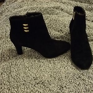 Anne Klein Flex black ankle boots